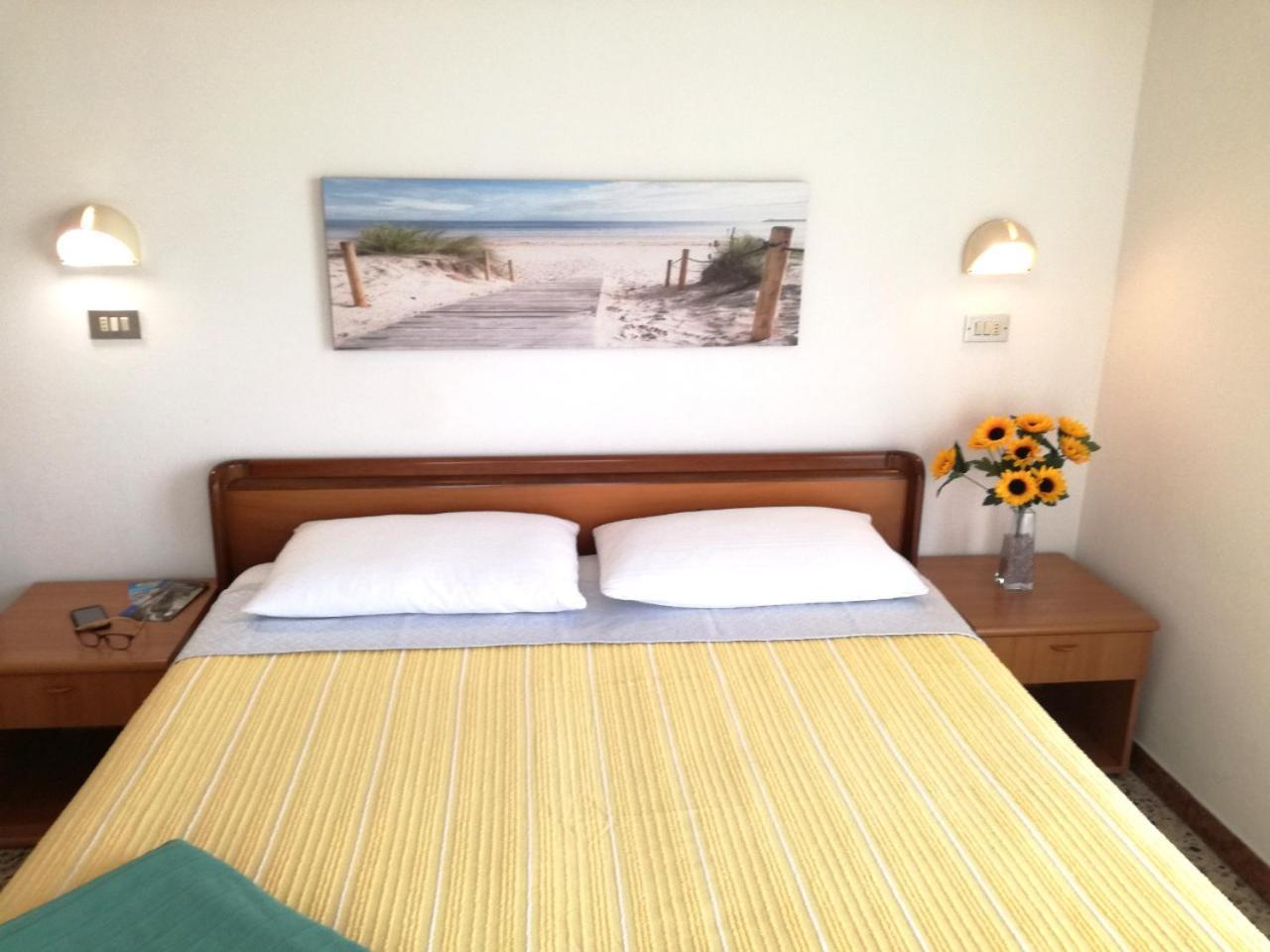 Hotel Marilena Viserbella di Rimini Екстериор снимка