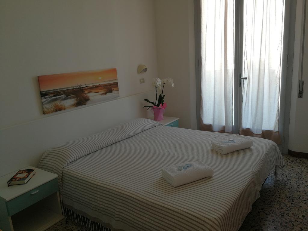 Hotel Marilena Viserbella di Rimini Екстериор снимка